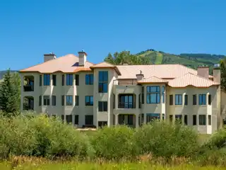 Turnkey Condo in the Meadows at Eagleridge