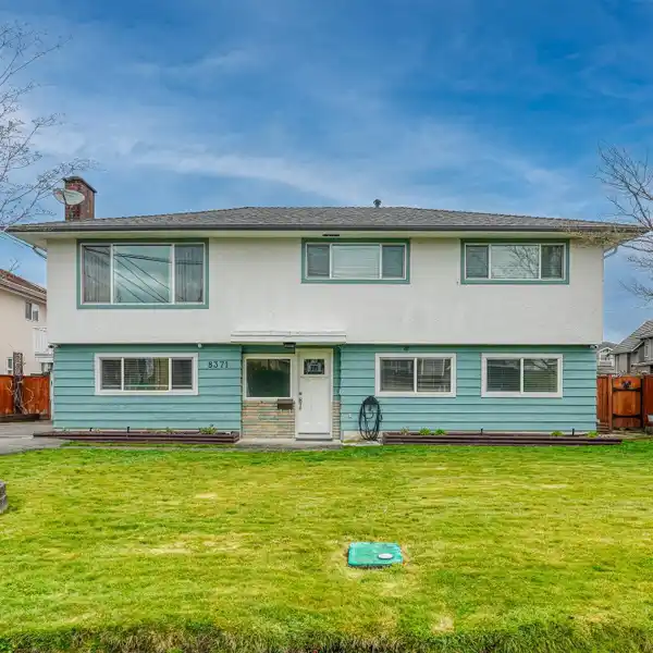 OUTSTANDING HOME IN THE SOUTHARM AREA