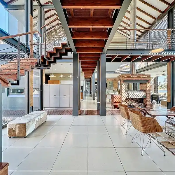 GORGEOUS FIVE BEDROOM MODERN HOME