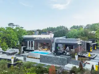 A Modern Masterpiece in Constantia