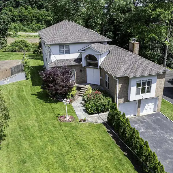 BEAUTIFULLY MAINTAINED COLONIAL-STYLE HOME