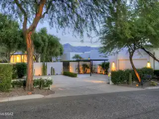 Contemporary Home in the Prestigious Canyon Ranch Resort