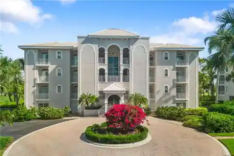 Beautifully Updated Condo