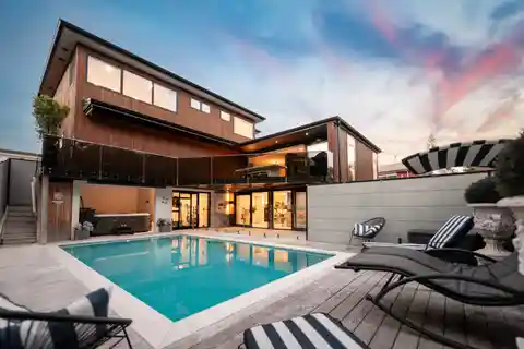 Architectural Masterpiece in Macleans Zone