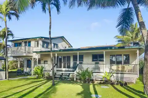 Classic Old World Hawaiian Charm