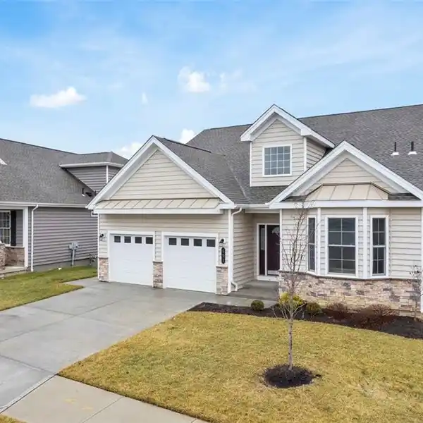 MOVE-IN READY HOME WITH COMMUNITY AMENITIES
