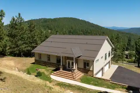 Unparalleled Luxury and Tranquility on over 16 Acres