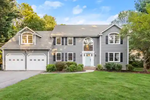 Comfort and Convenience in a Desirable Location