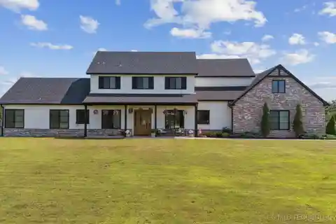 Luxury Meets Nature in Serene Hilltop Estate