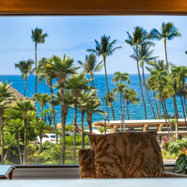 EXQUISITE WAILEA ELUA TOP-FLOOR CONDO