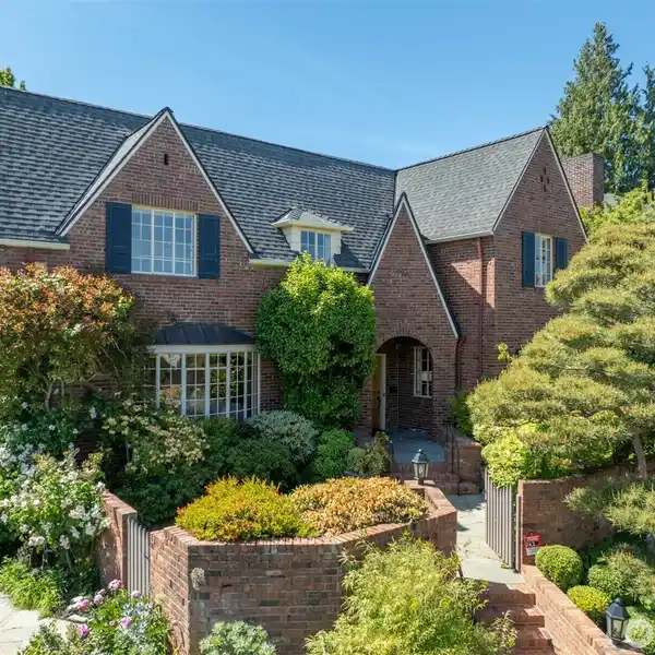 1930 TUDOR IN THE HEART OF LAURELHURST