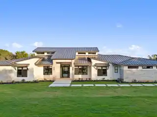 Perfect Blend of Hill Country Charm and Modern Amenities