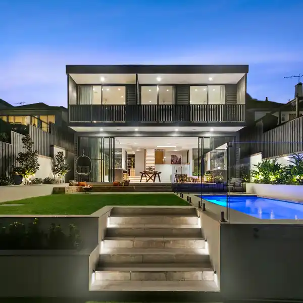 STRIKING HOME WITH POOL