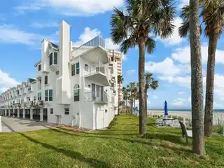 Stunning Gulf Front Townhome in Redington Shores