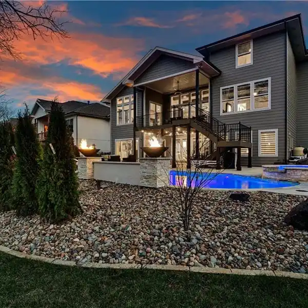 PERFECT 1.5-STORY HOME IN TERRYBROOK FARMS