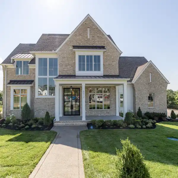 STUNNING CUSTOM NEW CONSTRUCTION HOME