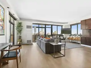 Stunning City View Residence