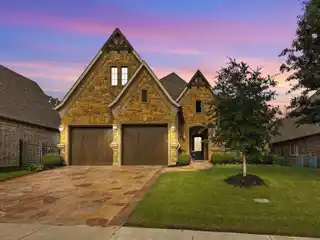 Beautiful Custom Home in the Gated Villas of Colleyville