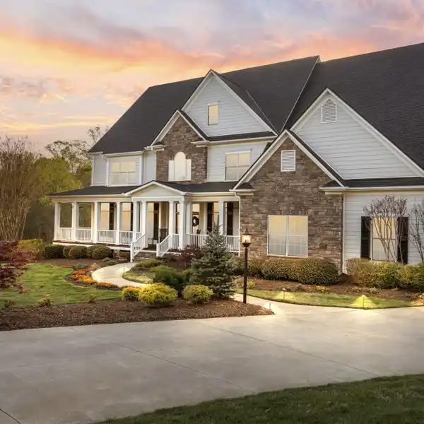 SOUTHERN-INSPIRED HOME IN BROOKBERRY FARM