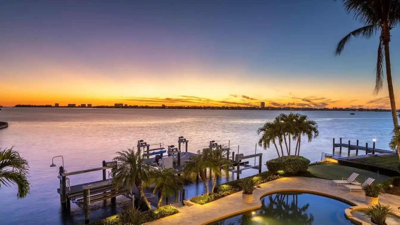Epitome of Luxury Living on the Sarasota Bay