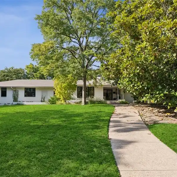 SINGLE-STORY HOME ON NEARLY AN ACRE