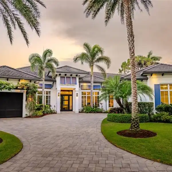 EXQUISITELY DESIGNED BRITISH WEST INDIES HOME