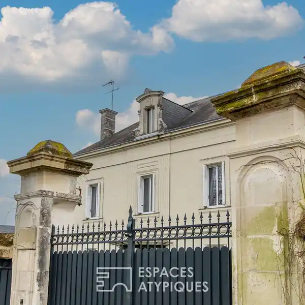 EXCEPTIONAL PROPERTY IN A PRIVILEGED SETTING