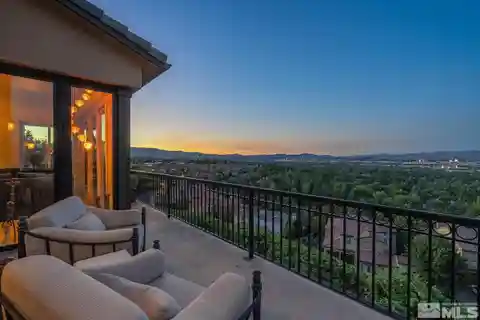 Beautiful Residence at the Top of Belsera Estates