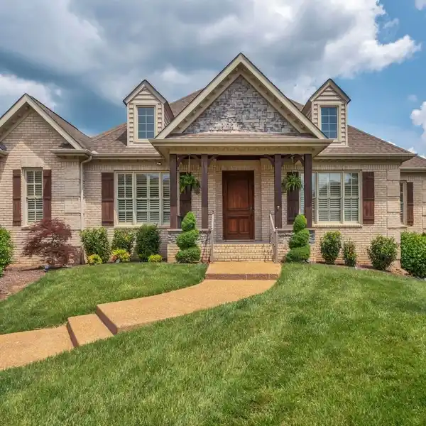 GORGEOUS CUSTOM HOME