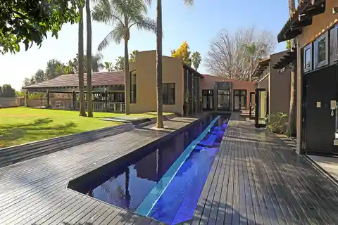 Four Bedroom House for Sale in Bedfordview