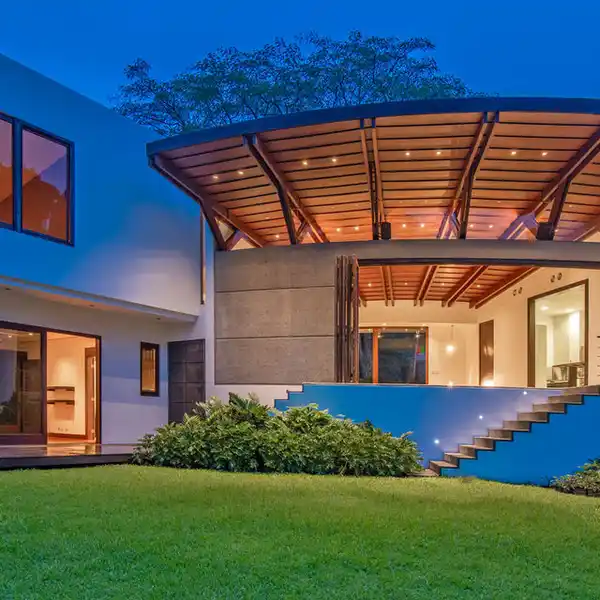 CASA MAGENTA