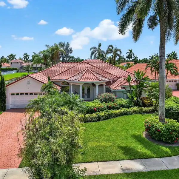 MODERN LAKEFRONT RETREAT IN A GATED COMMUNITY