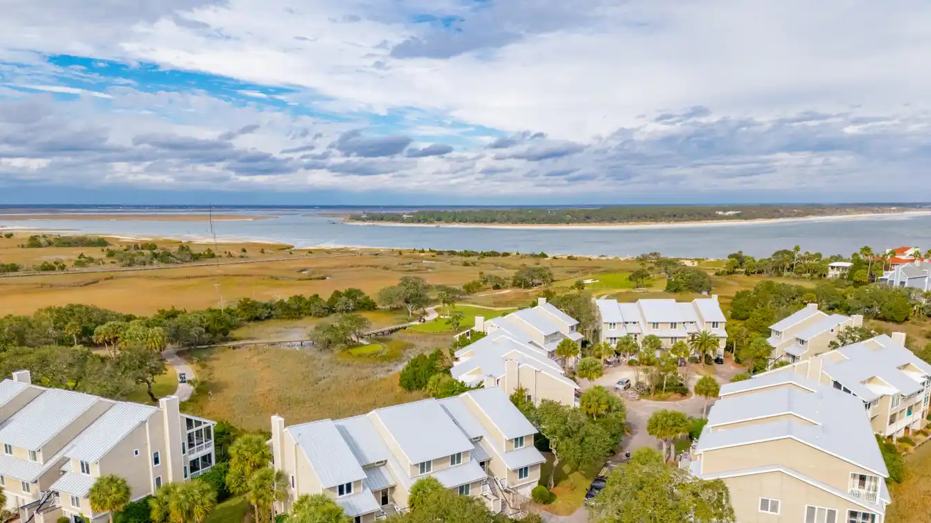 Stunning Home in the Highly Sought After Linkside Villa
