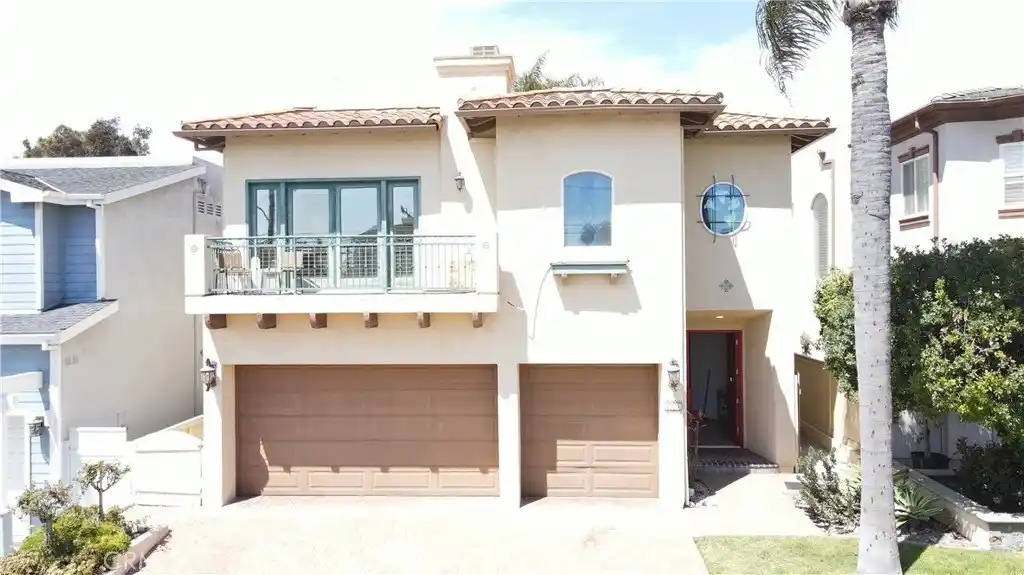 Livable Coastal Retreat