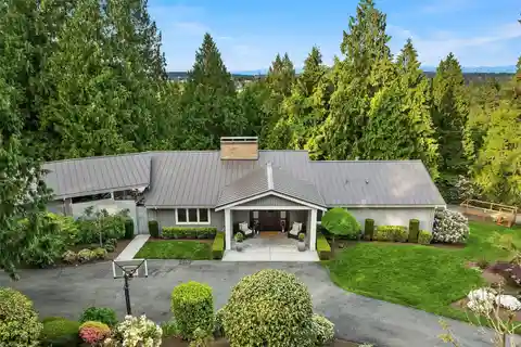 Stylishly Updated Mid-Century Home