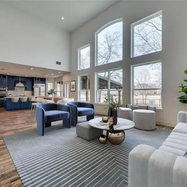 BRIGHT AND SPACIOUS HOME