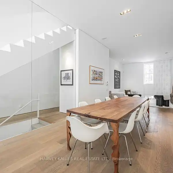 BREATHTAKING MODERN GEM
