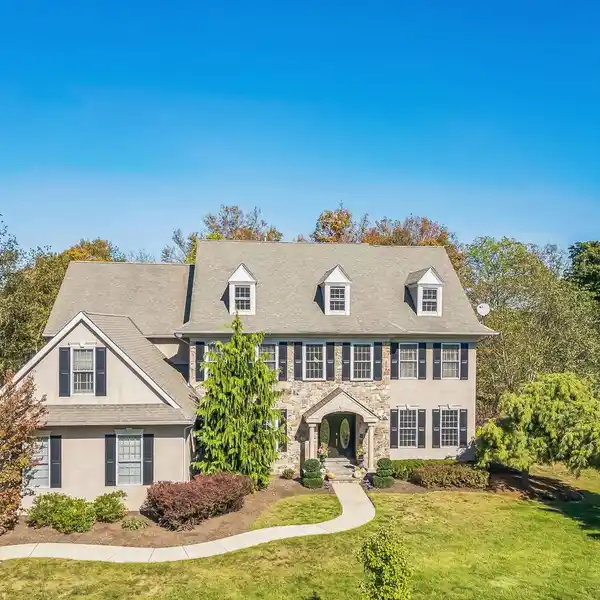 GORGEOUS CUSTOM HOME IN ROLLING HILLS
