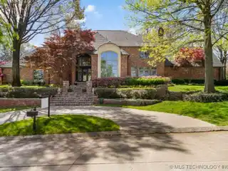 Unique Original Owner Home in Hunters Pointe