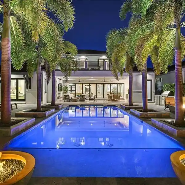 RESORT-STYLE LUXURY IN THE LANDINGS AT BEARS PAW