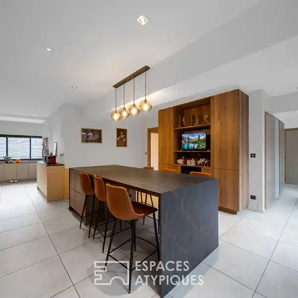 ULTRA-MODERN LIVING IN HISTORIC BEAUNE