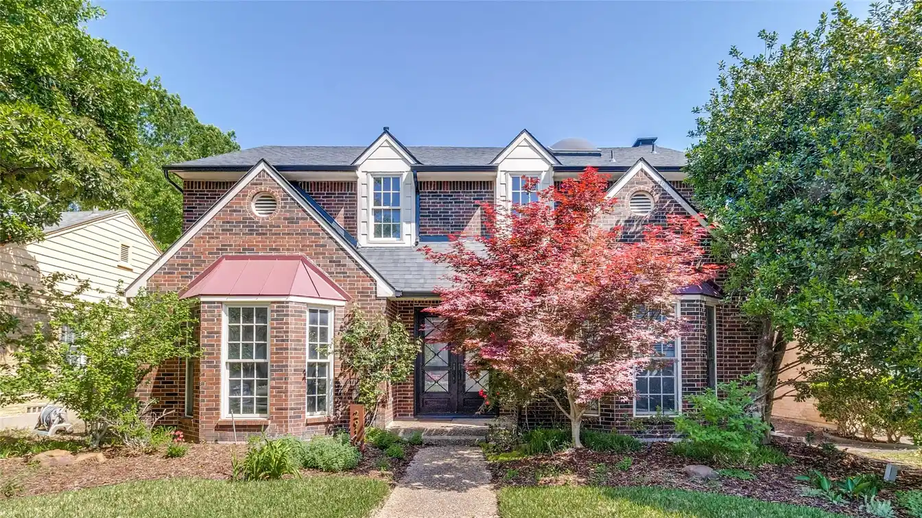 Classic Pier & Beam Home on a Great Block