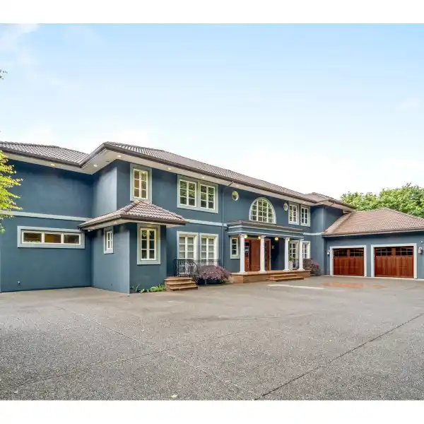 GATED HILLSIDE RETREAT WHERE NATURE AND LUXURY MEET