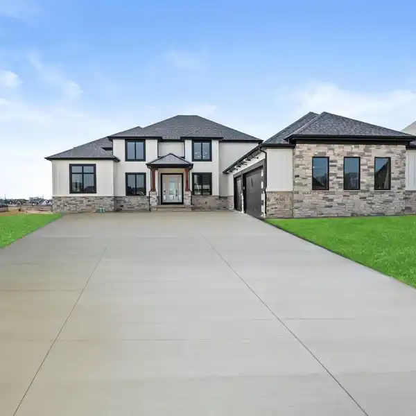 REMARKABLE CUSTOM-BUILT RESIDENCE