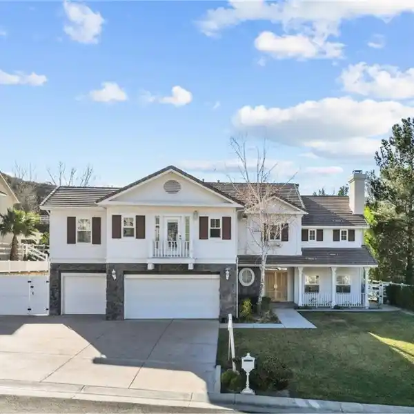 LUXURY PRIVATE ESTATE