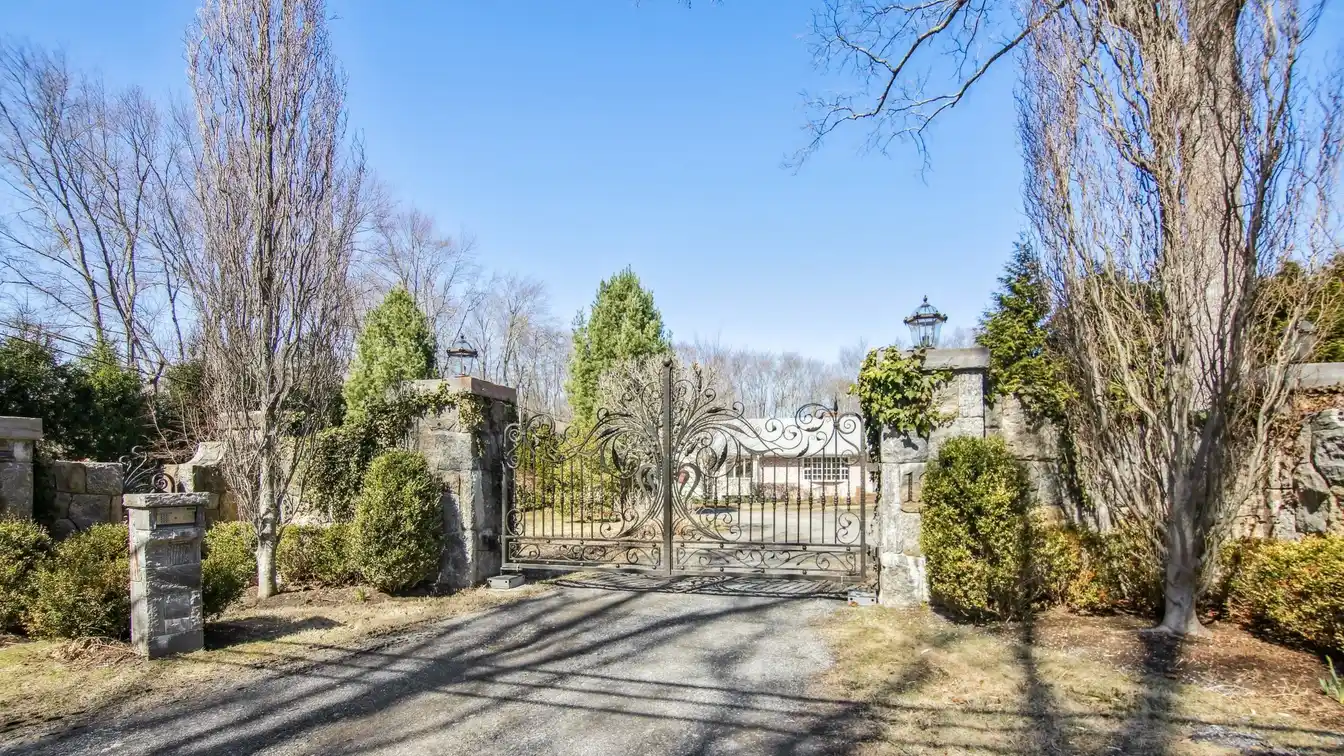Spacious North Stamford Ranch Home