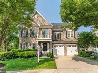 Exquisite Former Model Home