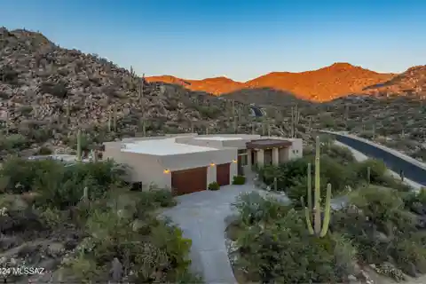 Secluded Resort-style Home in the Tortolita Mountains