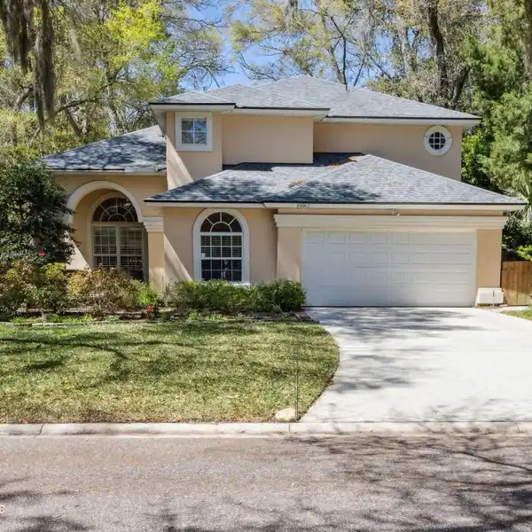 EXECUTIVE HOME IN THE DESIRABLE SOUTH END OF AMELIA ISLAND