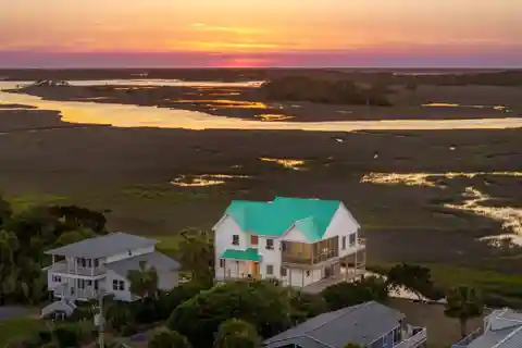 Light-filled Home with Incredible Views